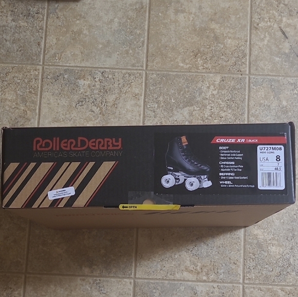 Roller Derby Black Roller Skates - Picture 4 of 5